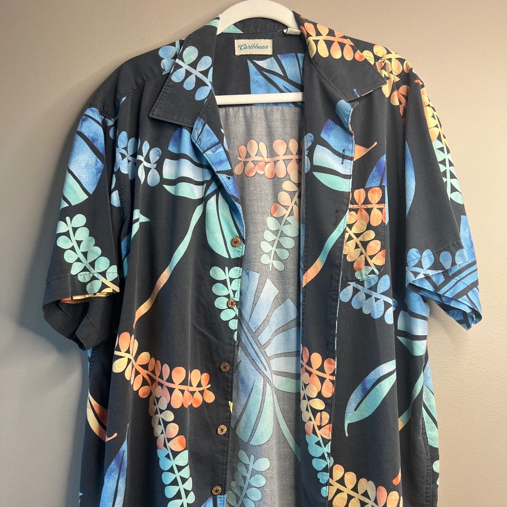 Mens Caribbean shirt size XL